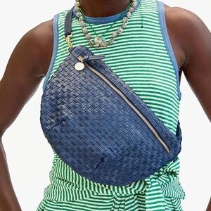 Clare V Grande Fanny Bleu Marine Woven Checker